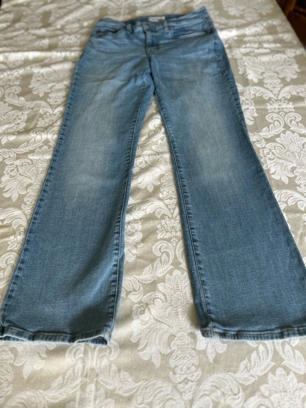 Lucky Brand Women’s Boot Cut Jeans in Medium Blue